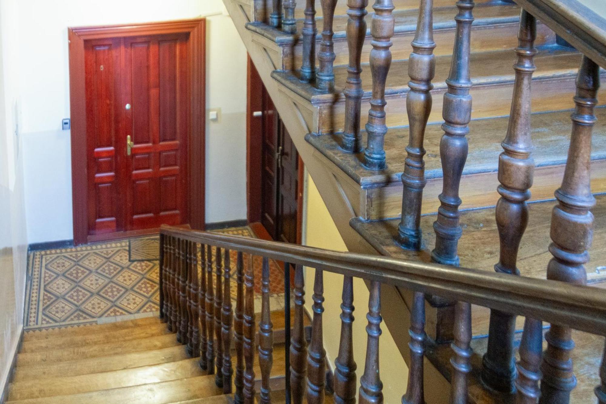 Legend. Wawel Castle Premium * Krakau